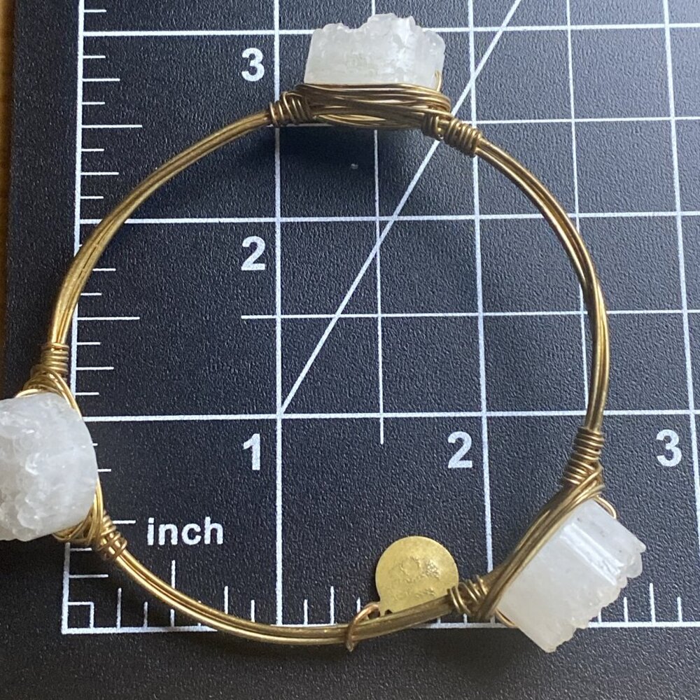 Bangle Bracelet White Drusy Quartz Wire Gold Tone 2.5" Opening Boho Hippiecore - Picture 6 of 6